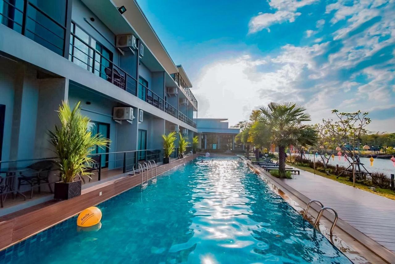 Phuengluang Riverside Hotel Chanthaburi Eksteriør billede
