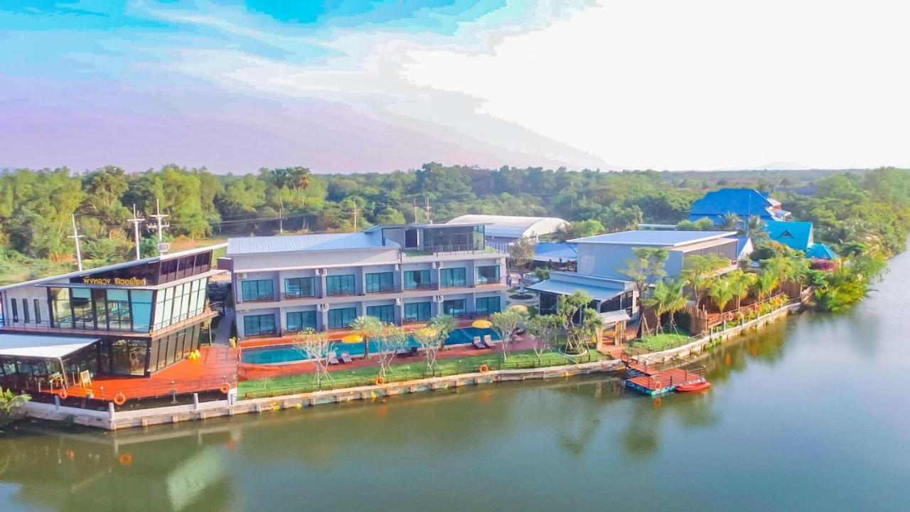 Phuengluang Riverside Hotel Chanthaburi Eksteriør billede
