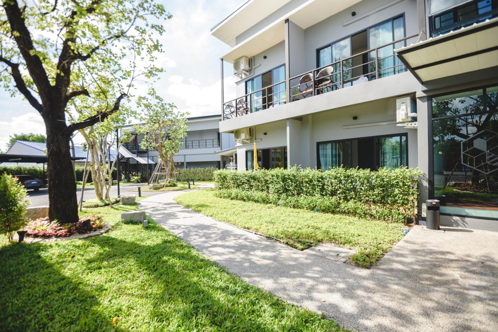 Phuengluang Riverside Hotel Chanthaburi Eksteriør billede