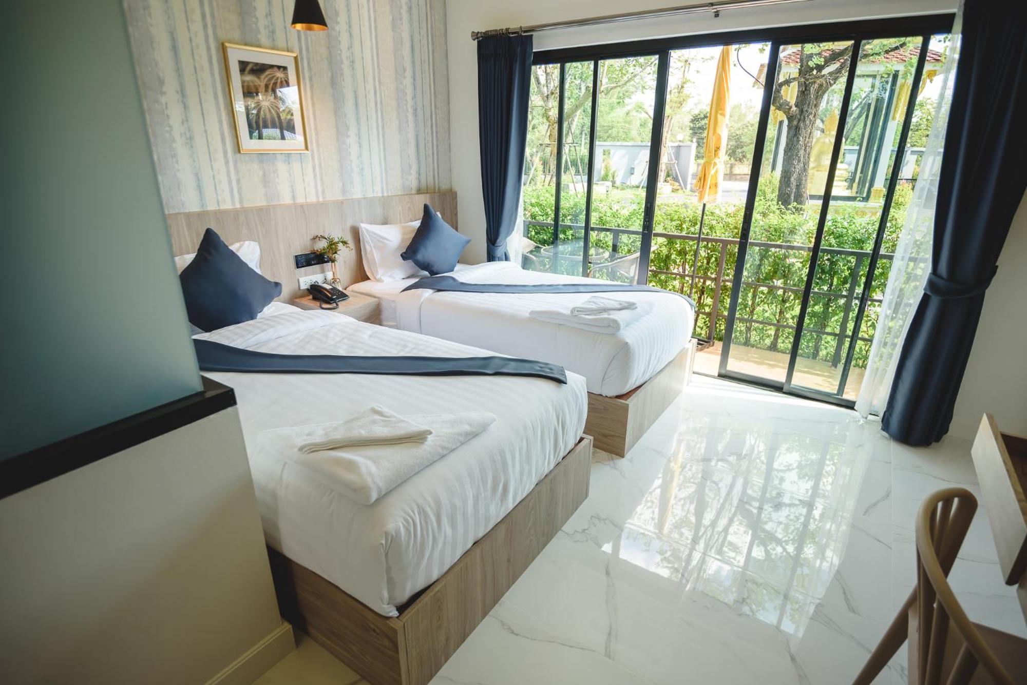 Phuengluang Riverside Hotel Chanthaburi Eksteriør billede