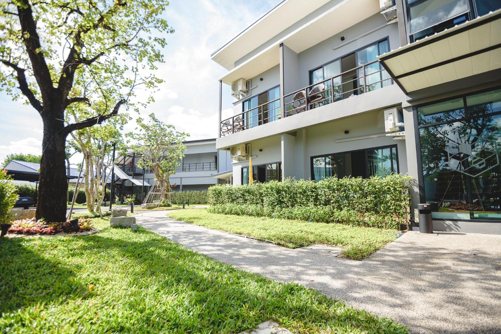 Phuengluang Riverside Hotel Chanthaburi Eksteriør billede