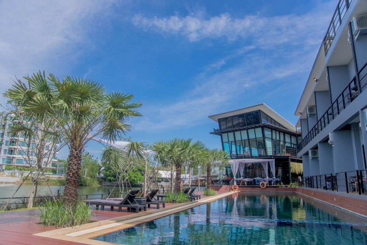Phuengluang Riverside Hotel Chanthaburi Eksteriør billede